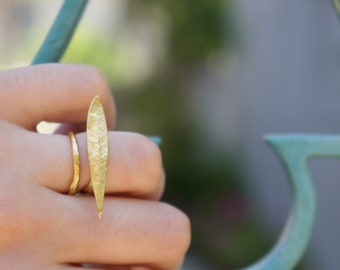 Solid Gold Olive Leaf and branch statement Ring for Women. Unique real gold Twig ring leaf.