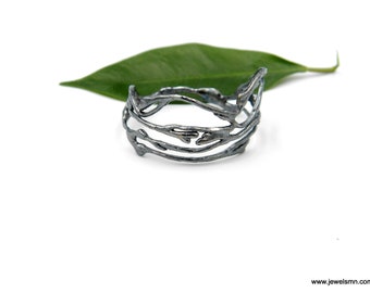 Men and women Black oxidation Twig ring in sterling silver 925. Jasmine flower branches for any finger by Mother Nature Jewellery