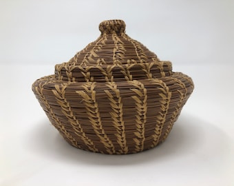 Pine needle Round basket with lid beads and metal accents