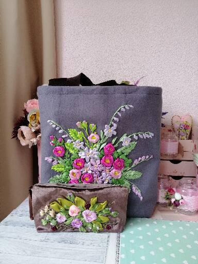 Ribbon embroidery set shopper bag handbag make up bag pouch boho hippie floral grayvfabric bag with lining ribbon embroidery red roses with