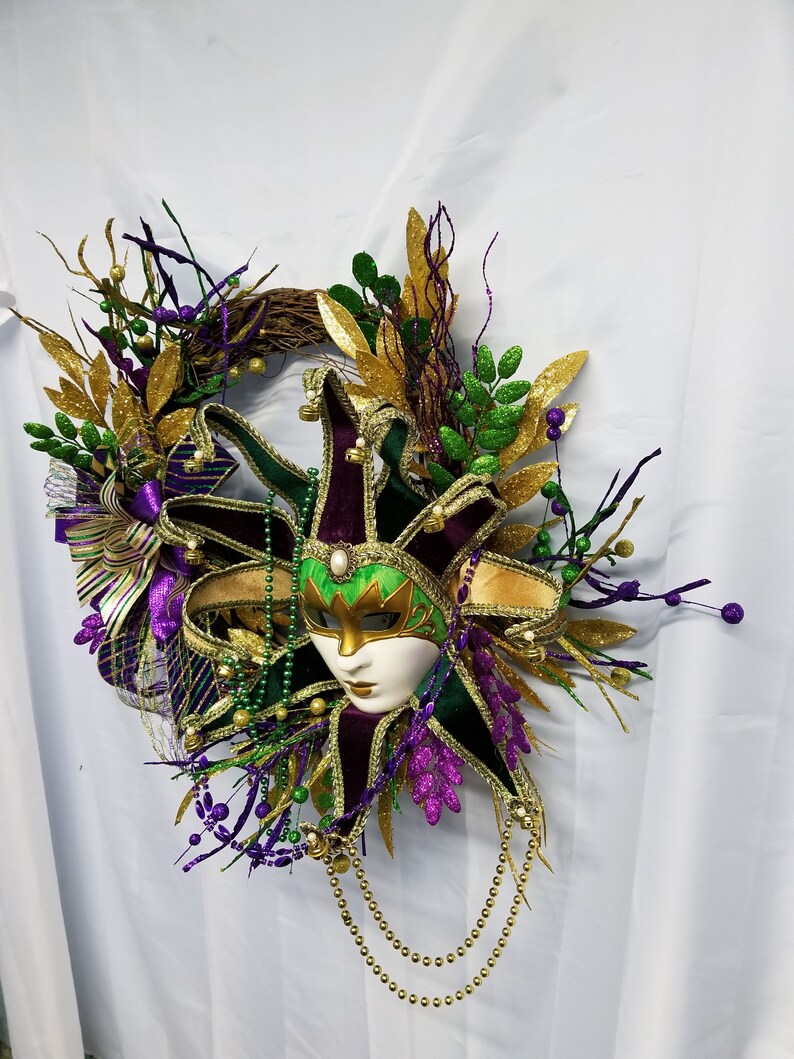 fat tuesday mardi gras door decor best mardi gras front door decor mardi gras wreath jester mask wreath mardi gras grapevine