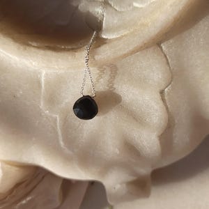 Black Onyx Heart Drop Pendant for Women – Dainty Crystal Gemstone Necklace for Protection, Strength and Grounding Energy