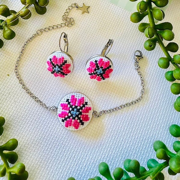Handmade Embroidered Set of Bracelet & Earrings,Traditional Bulgarian motives and symbols called shevitsa, Unique hand embroidered jewellery