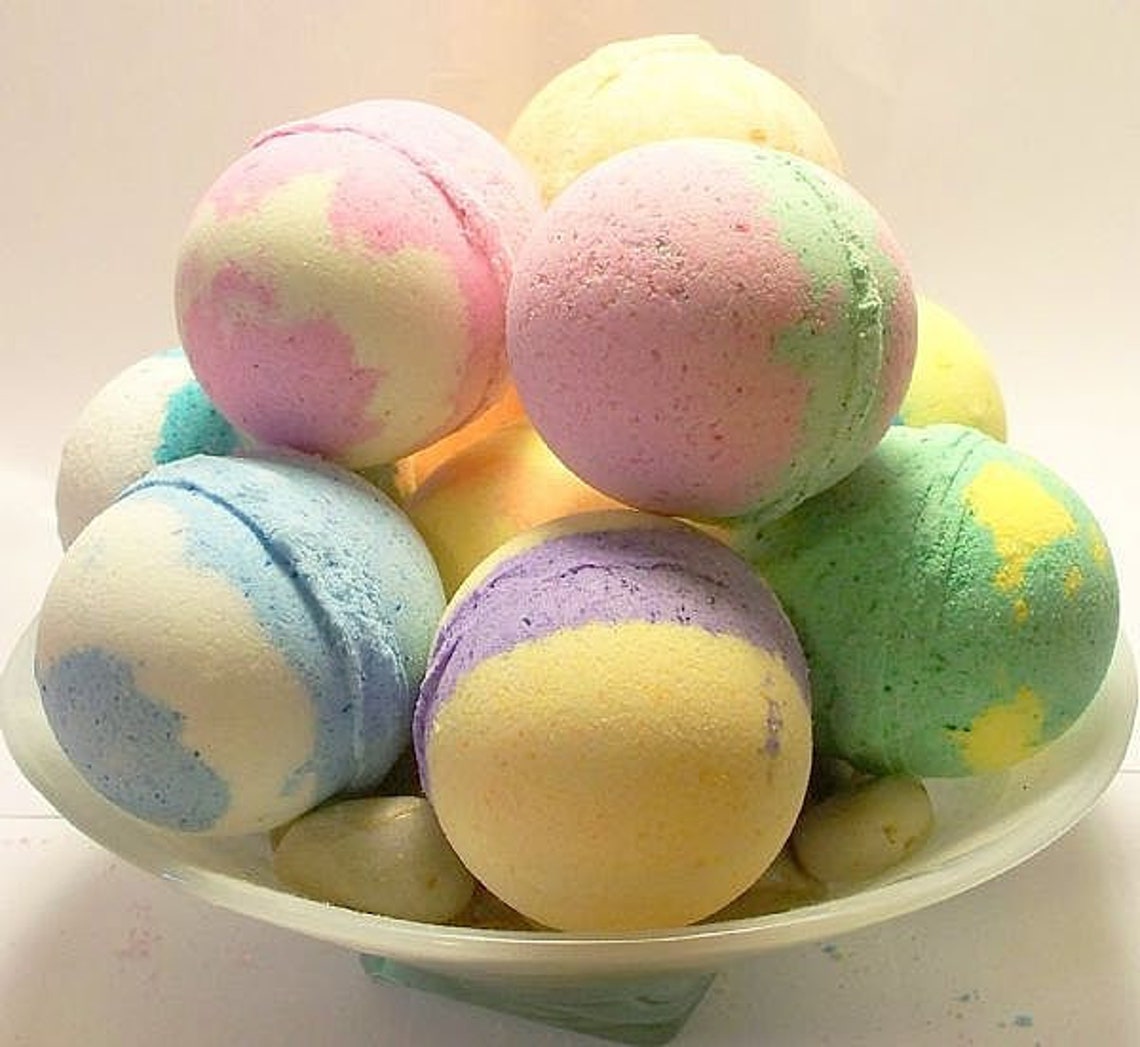Bath Bomb. Surprise Charm inside. 1 Lg Bath Bomb. Bath Fizzy. | Etsy