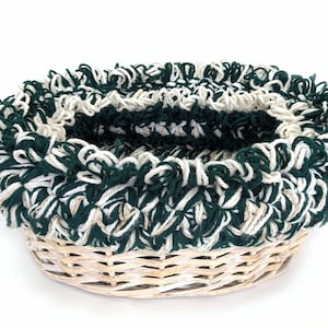 Cat Basket Bed Green Ivory Crochet 17-Inch Oval Willow Wicker Vintage Wood Basket Cat Pet Bed Basket Washable Cushion Liner Cover