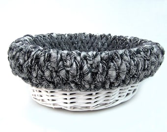 Cat Bed: Black Silver Gray–Washable Crochet Liner–20" Oval White Wood Vintage Basket