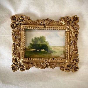 Petite peinture à l'huile de paysage dans un cadre doré, impression d'art de paysage encadrée, décoration de maison de campagne, peinture à l'huile de mini ferme, petit art de paysage image 1