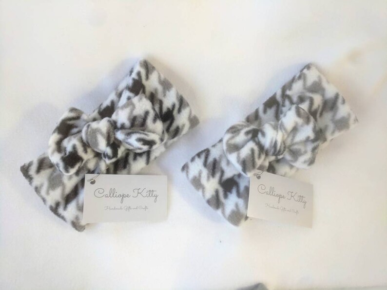 Grey white and black plaid infant baby size earwarmer headband with bow Super soft and stretchy for baby
