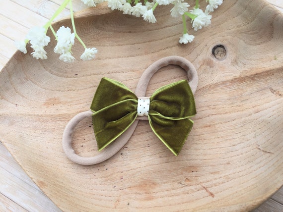 green baby bow