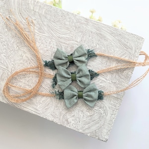 Sage Green Baby Bow Headband, Newborn Autumn/Fall Tieback Photography Props Green Bow Headband for Baby, Infant Tie Back Baby Girl Gift RTS