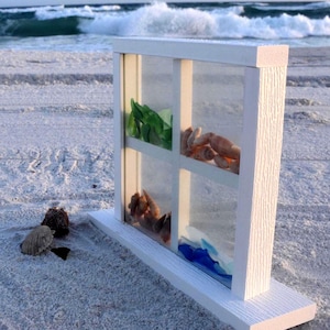 Wanderer Stand Up Sea and Beach Glass Display Window with Dividers-4 square