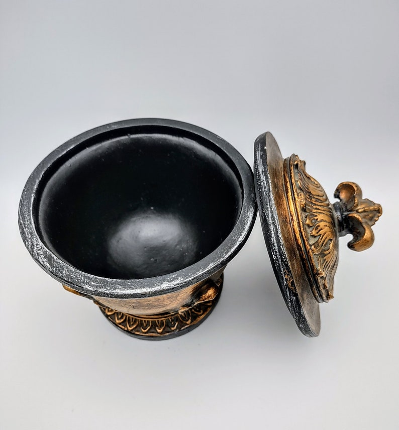 Round Pedestal Jar With Lid Bathroom Canister for Cotton Balls Qtip