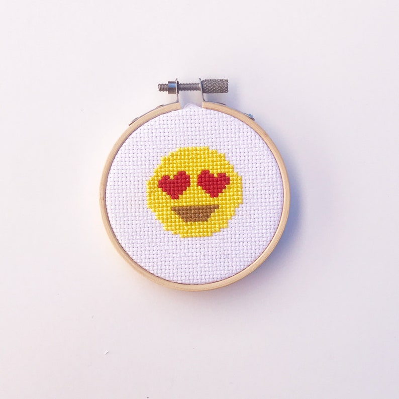 Heart Eyes Smiley Face Emoji Funny Cute Cross Stitch Pattern Instant Download Sewing Fiber Craft Supplies Tools Kientructhanhdat Com