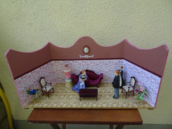 dolls house display table