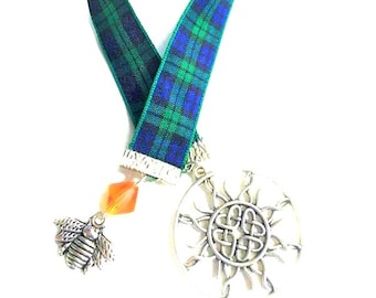 OUTLANDER BOOKMARK-Tell the Bees- Handmade, Gift Wrapped, Genuine Tartan Ribbon, Bee, Amber Crystal, Celtic Sun Charm, Gift