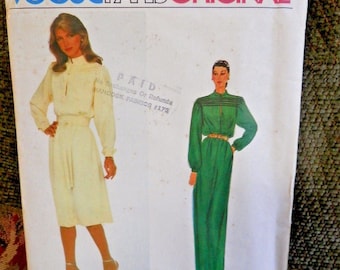 Vintage Sewing Pattern Vogue #2352 Nina Ricci Dress Sz 10 Unused & uncut 1 Label included