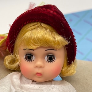 1992 Madame Alexander 8” Christopher Columbus #328 vintage, collectible doll with Original Box/Tag/Document