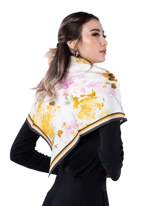 Sciarpa Di Seta Pura Donna Elegante Stampato Floreale Piccolo Collo Quadrato Fazzoletto Bandana Femminile Echarpe Fasce Per Capelli Di Lusso 2024 Primavera - Foto 6