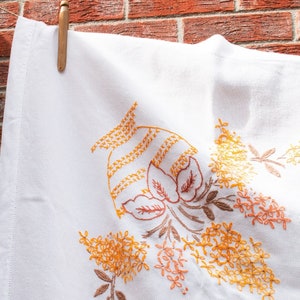 Large Vintage Hand Stitched Embroidered Tablecloth, Vintage Textiles, Vintage Kitchen, Vintage Embroidery
