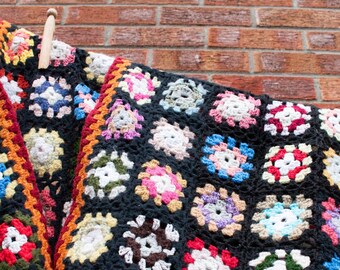 Large Vintage Granny Squares Woollen Crochet Blanket, Vintage Throws, Vintage Bedroom, Retro Crochet