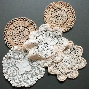 Vintage Antique Lace or Crochet Circular Pieces (5), Antique Textiles, Antique Doilies