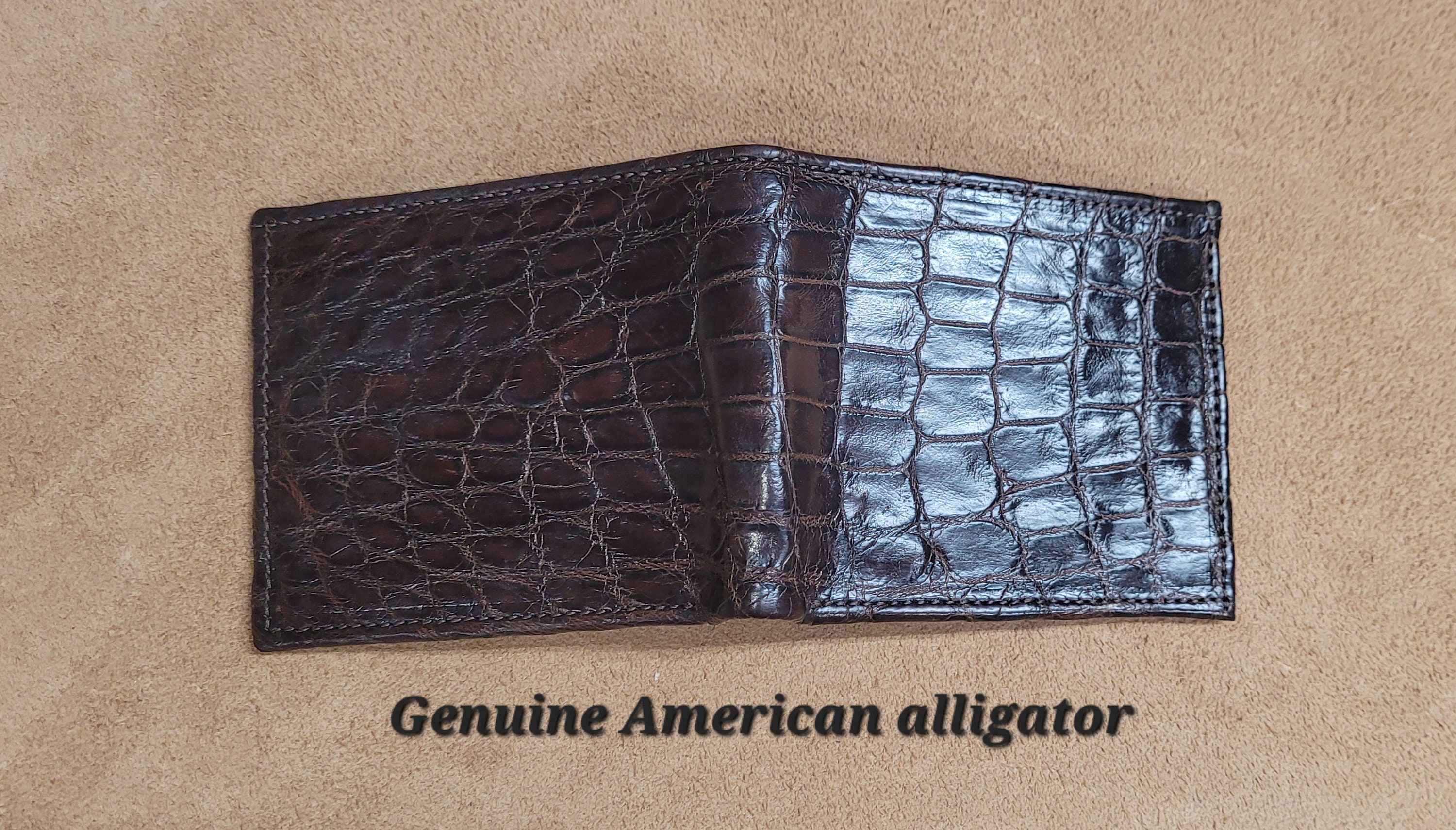 Mens Alligator Billfold Wallet in Black main image 0