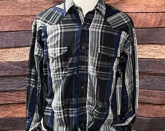 Vintage Wrangler Western Wear Plaid Cowboy Rockabilly Pearl Snap Button Down Rancher X Long Tail Shirt (XL)