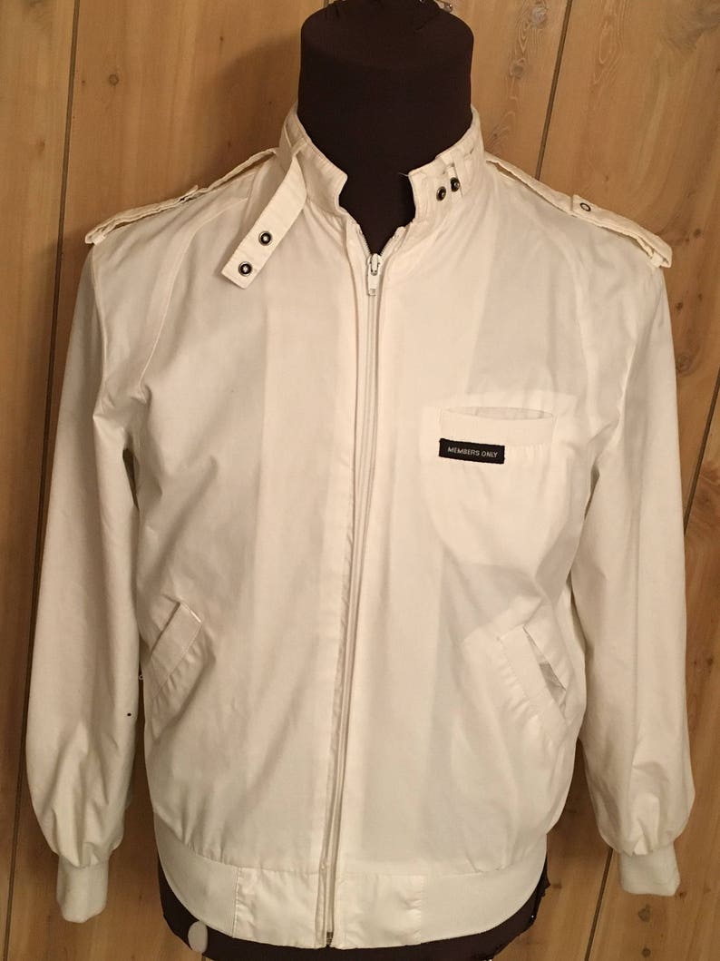 Nur noch eine Jacke aus Mitgliedern