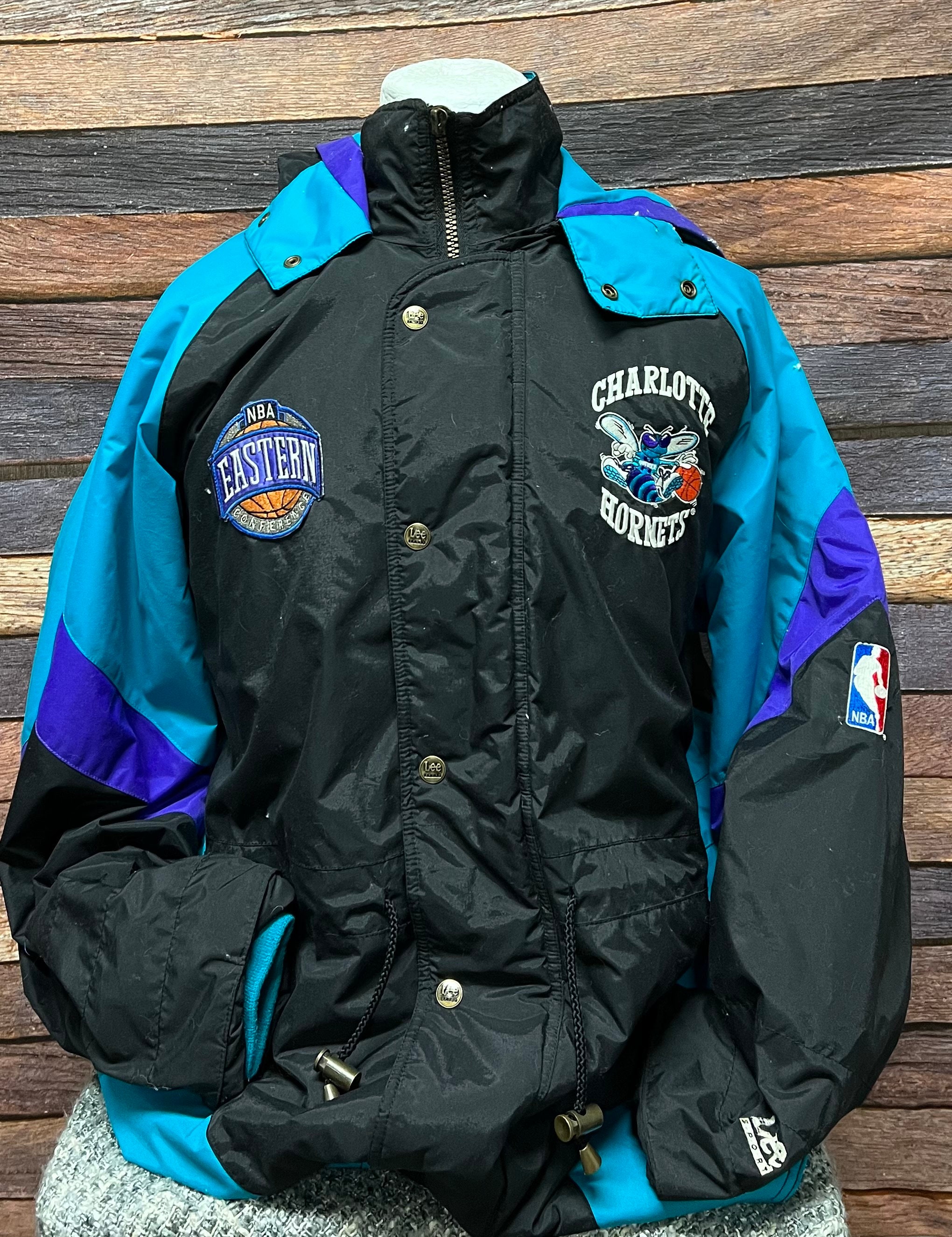 CHARLOTTE HORNETS STARTER JACKET - LARGE – The Social Vintage