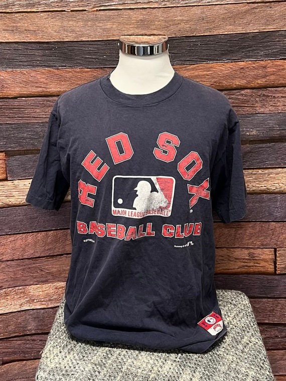 HappyGuyVintage Vintage Boston Red Sox MLB Baseball 1990s Nutmeg Mills Crewneck Sports Tee Tshirt - Vintage Red Sox Sports Tshirt (Large)