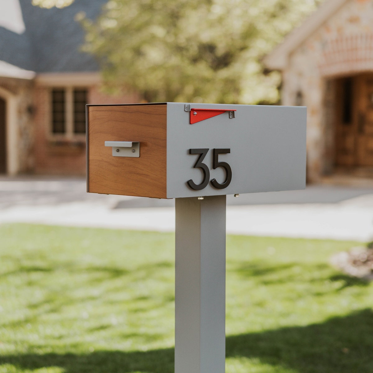 Mailbox: Mid-century Modern