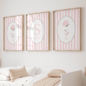 Gepersonaliseerde babymeisje kinderkamer muurkunst set van 3 flirt bloemen strik prints voor meisje kamer decor aangepast naambord voor peuter slaapkamer