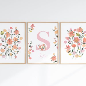 Floral Girl Nursery Wall Art Set de 3, coloridas impresiones de acuarela de flores silvestres, letra inicial personalizada y nombre, descarga digital