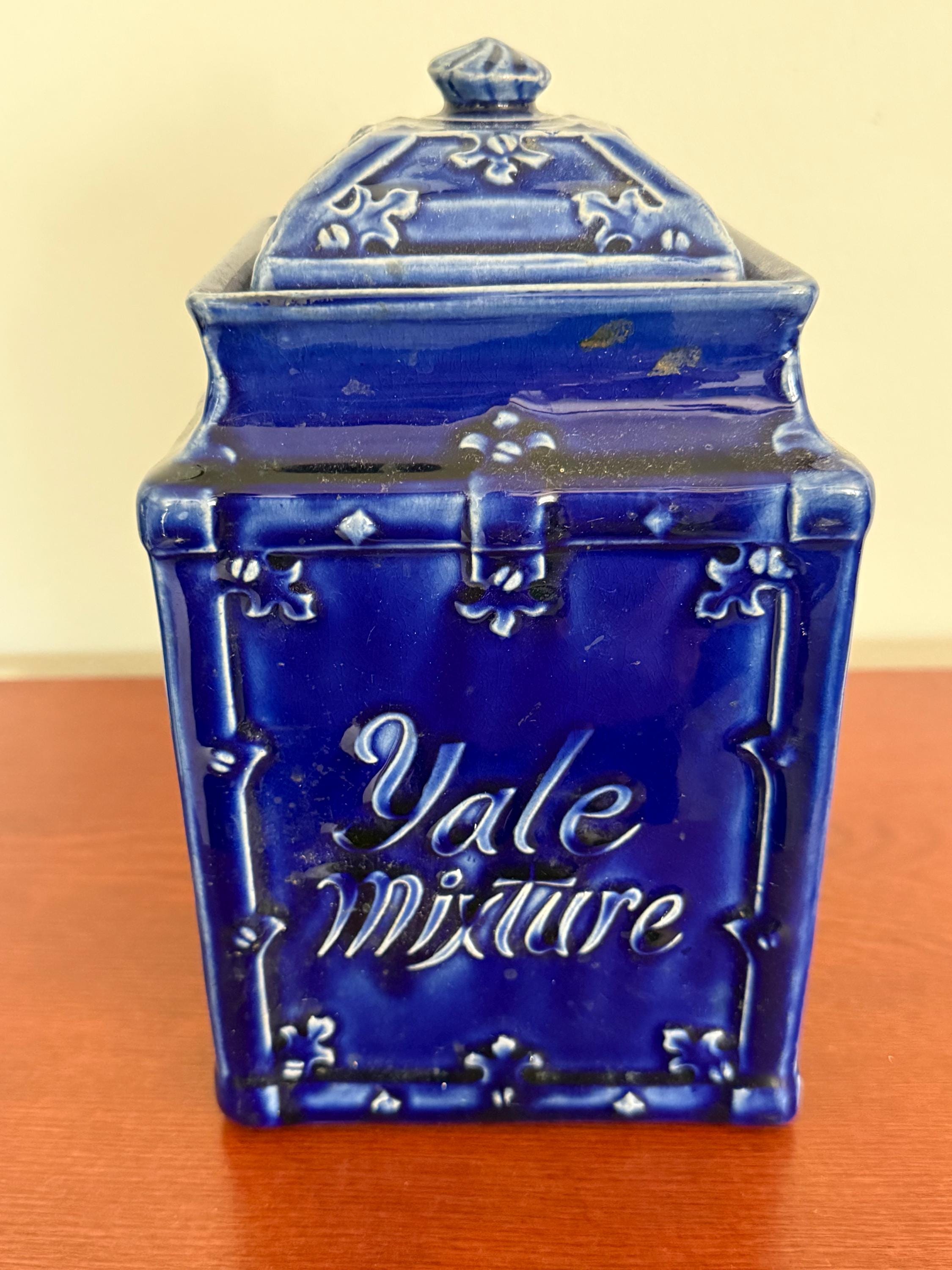Antique ceramic Cobalt blue “Yale Mixture, A Gentleman’s Smoke” Tobacco Humidor circa 1900