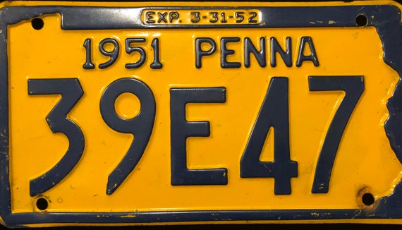 Vintage Parts 553392 1982 Year White Stamped Aluminum Deutschland License Plate Vintage Parts 553392 1982 Year White Stamped Aluminum Deutschland License Plate
