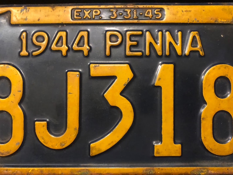 1944 PA Vintage Original License Plate in good Condition