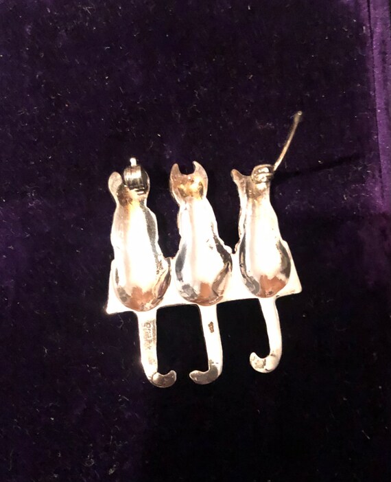 Vintage 3 Cats Sterling Pin in Excellent Condition - image 4