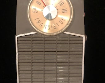 Vintage RCA Transistor Radio (Not working)