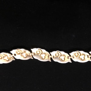 Beautiful Vintage Trifari Bracelet