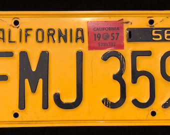 【激レア】ライセンスプレート【赤】カリフォルニアHORSELESS 激レア】ライセンスプレート【赤】カリフォルニアHORSELESS 激レア