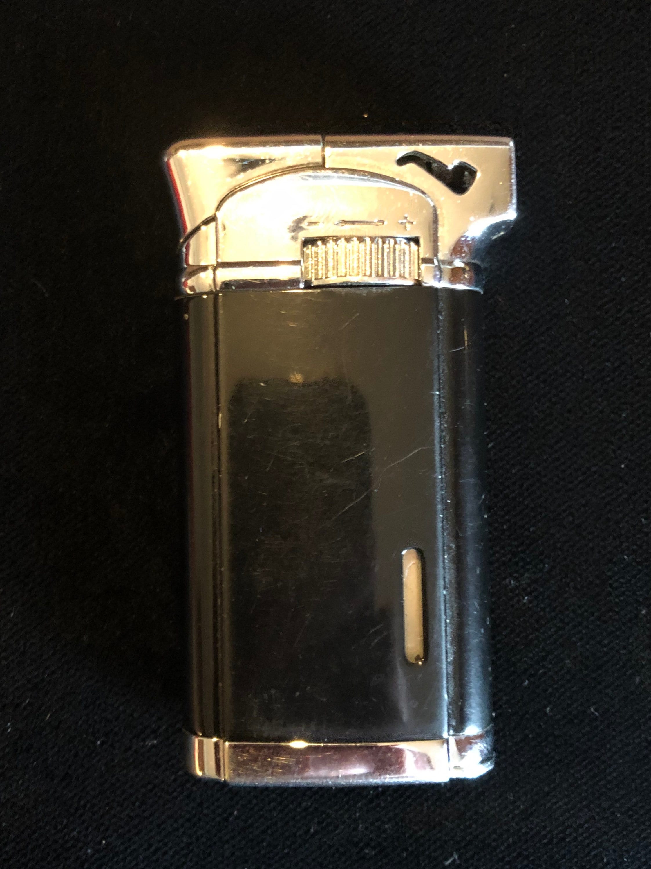 Vintage Not Working Colibri Lighter in good condition.