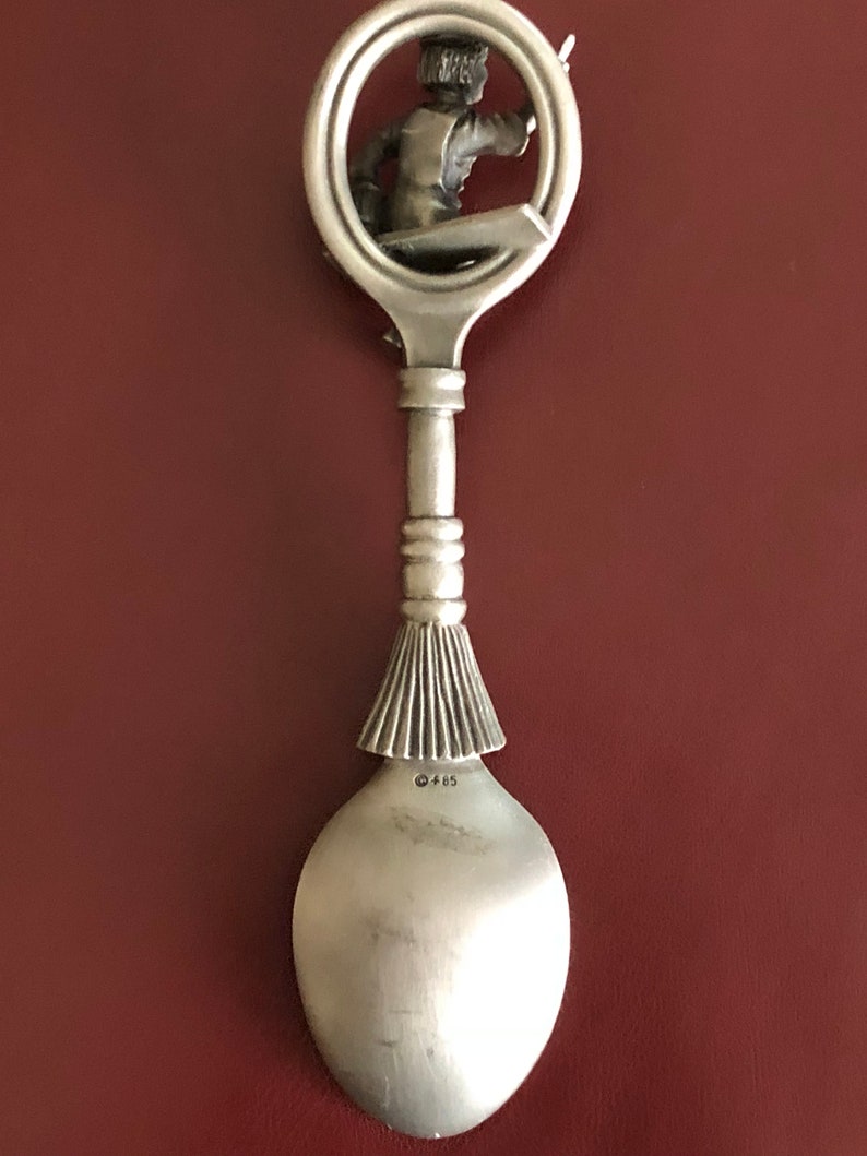 Dutch Boy Paints Spoon