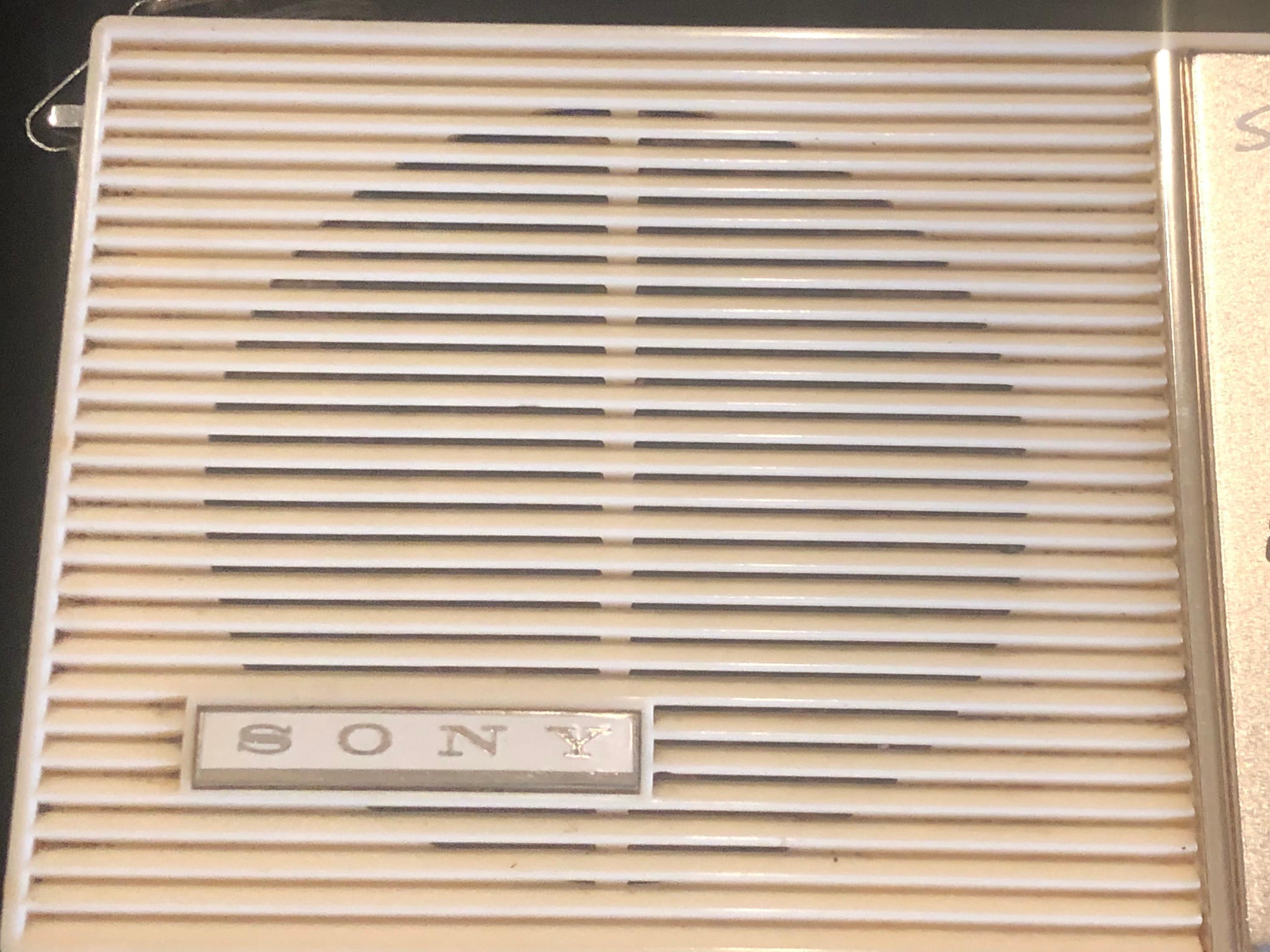 SONY 「TR-84」 トランジスタラジオ SONY 「TR-84」 トランジスタラジオ