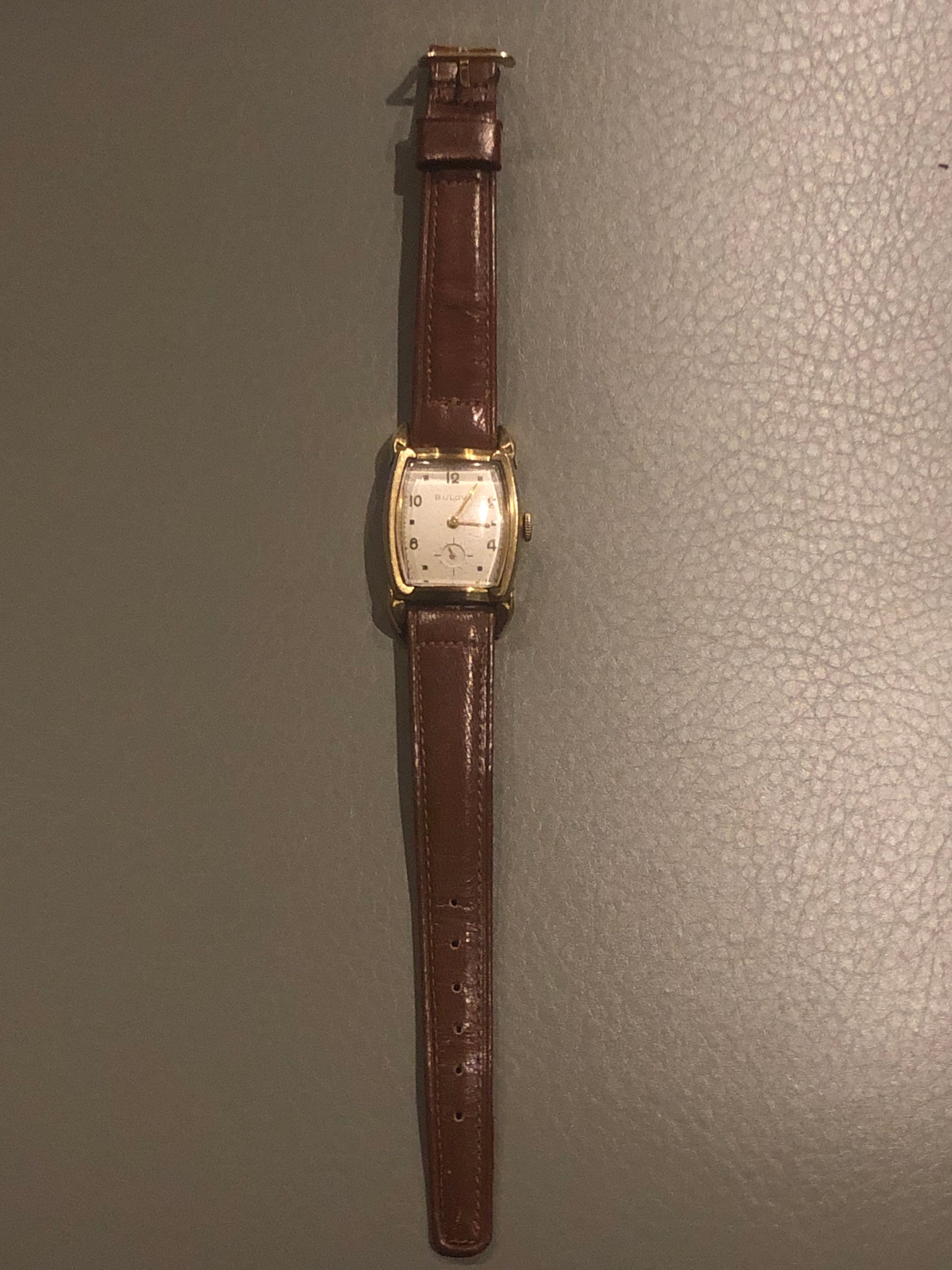 Vintage Unisex Bulova Watch in Good Condition (no Batteries  display picture 2