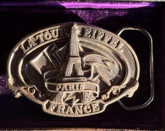 Vintage 1992 Eiffel Towr Belt Buckle in excellent condition