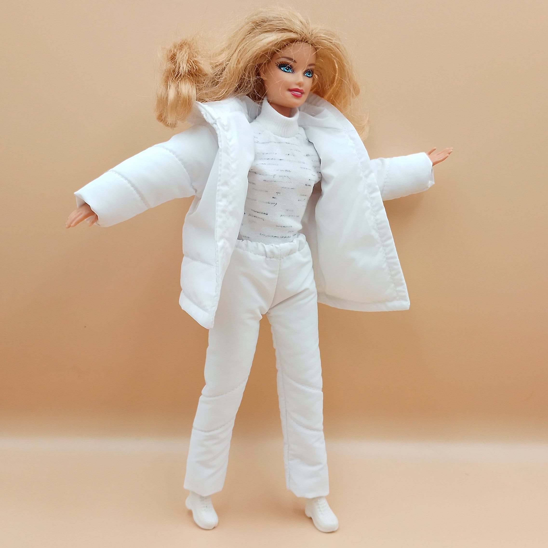 Barbie white coat - Etsy 日本 