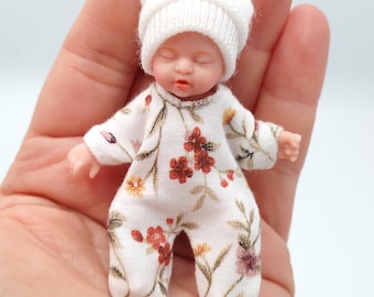 my mini baby zuru clothes for 2.5 inch 1:6 scale doll N0 doll No bed