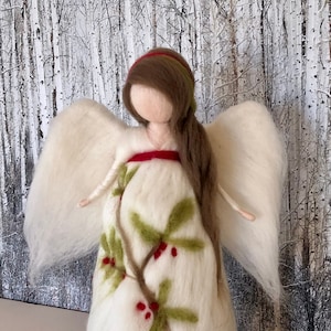 Needle Felt Holly Angel Tree Topper, Waldorf inspired, Christmas tree zdjęcie 1