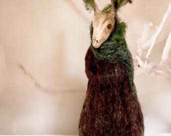 Ancient guardian of the Forest,the wise Deer clay and wool figurine, Halloween decor, fall nature, mantel decor, witch, deer skull, altar
