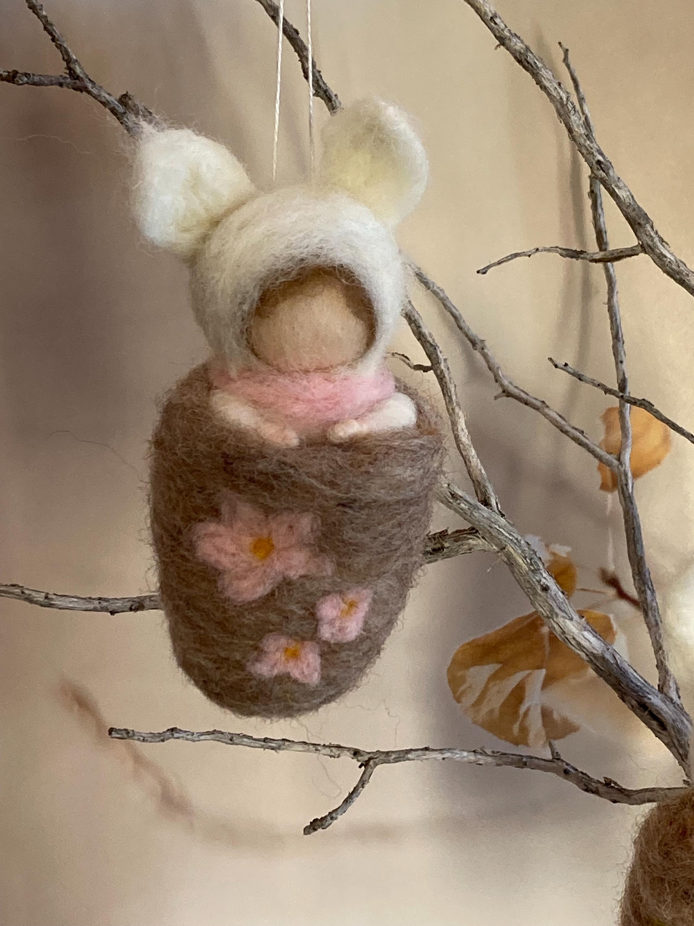 Needle Felted Bunny Rabbit in Easter Egg Ornements, Easter Decoration ...